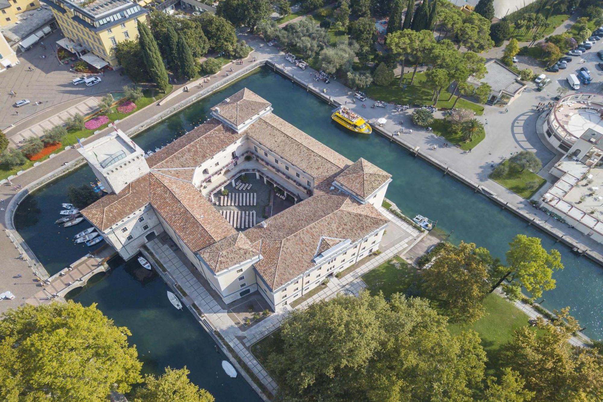 Appartamento Lara - Happy Rentals Riva del Garda Exterior photo