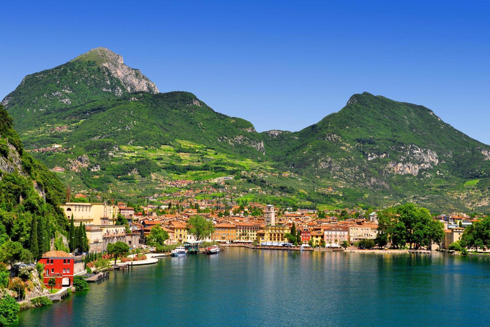 Appartamento Lara - Happy Rentals Riva del Garda Exterior photo